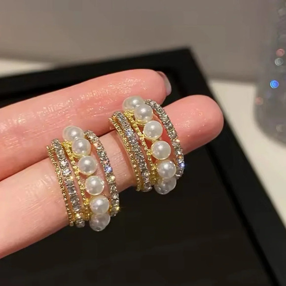 Anthropologie Gold Crystal Pearl Hoop Earrings - Picture 3 of 7